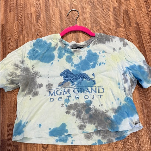 MGM Tops - Women’s Lions NFL Tie-Dye Tee in Blue & Gray